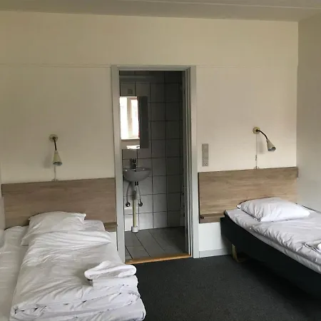 Medio Motel 3*
