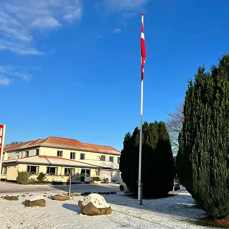 Medio 3* פרדריקה