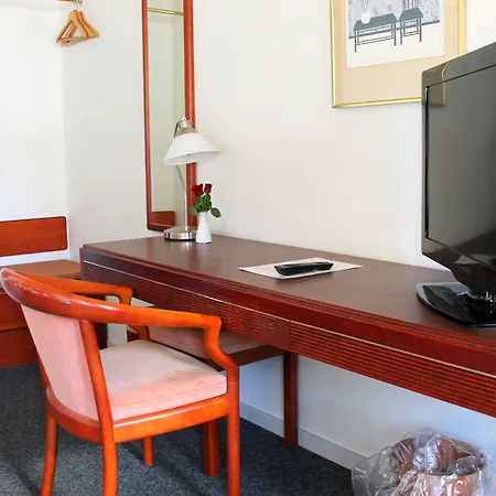 Medio פרדריקה