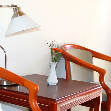 Medio פרדריקה