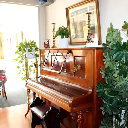 Medio 3* פרדריקה