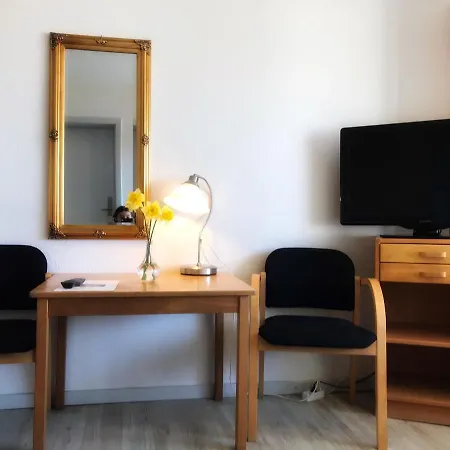 Medio Motel 3*
