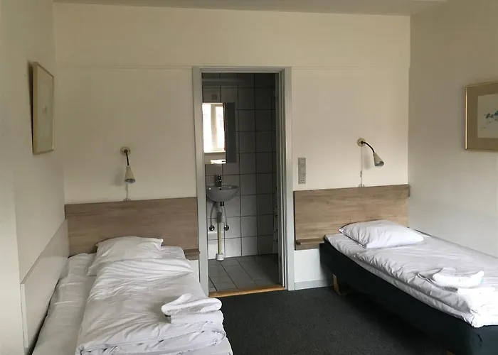 Medio 汽车旅馆 3*