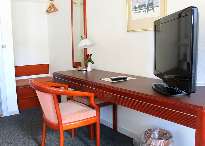 Medio 腓特烈西亚