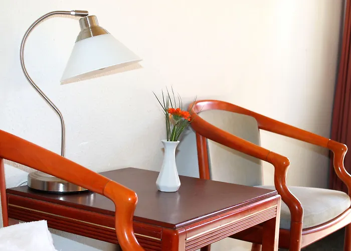 Medio 腓特烈西亚